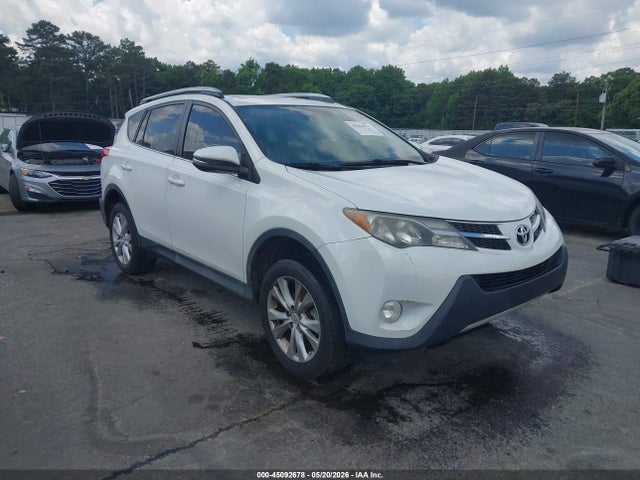 Salvage Toyota RAV4 Image
