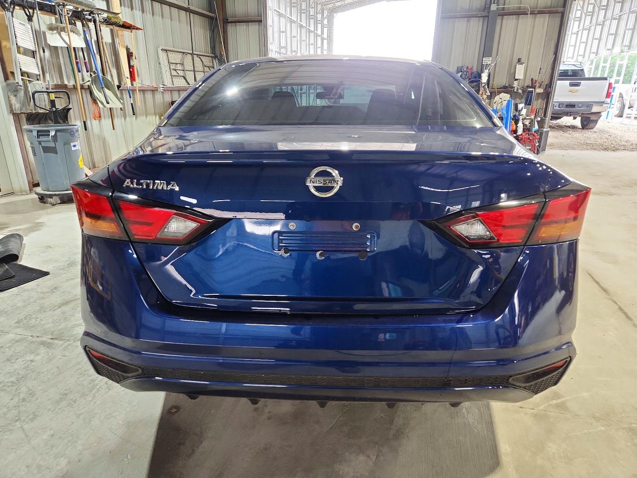 Nissan Altima S