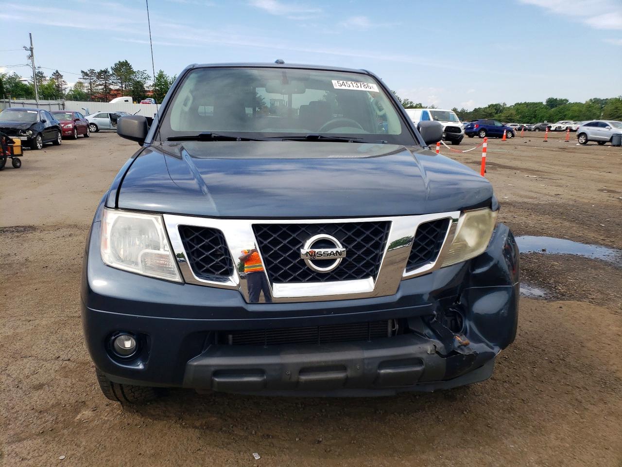 Nissan Frontier Sv V6