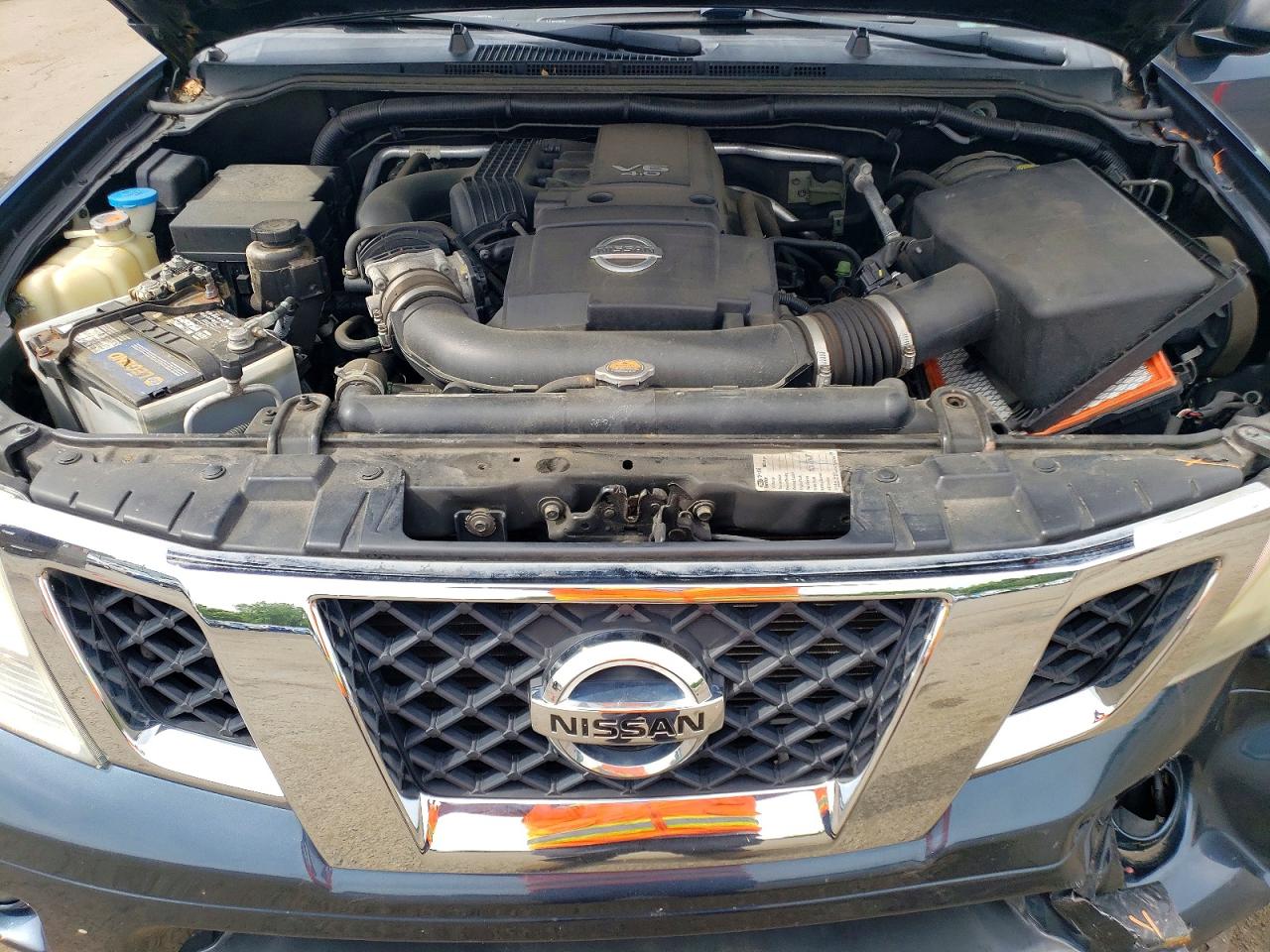Nissan Frontier Sv V6