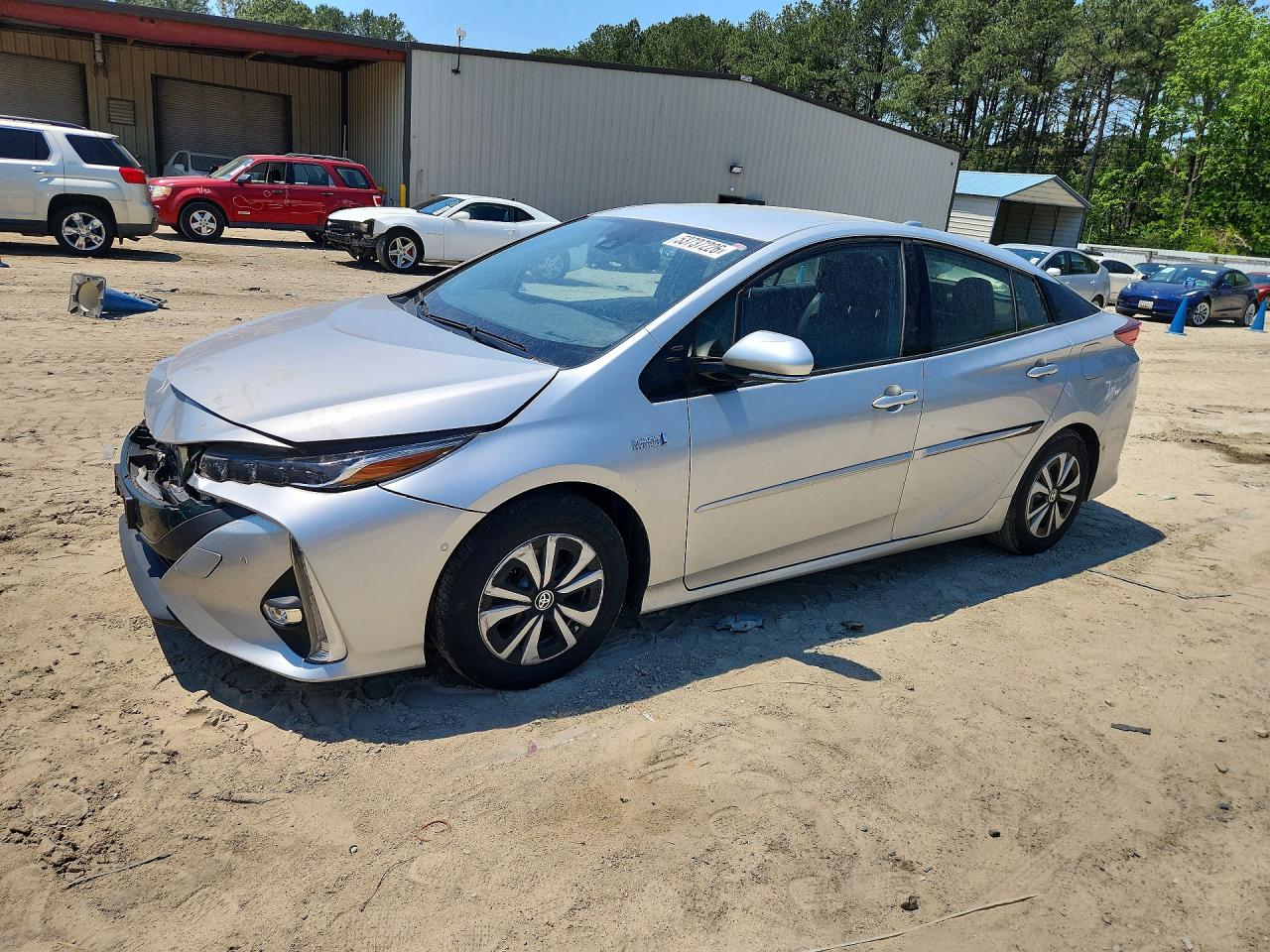 Salvage Toyota Prius Image