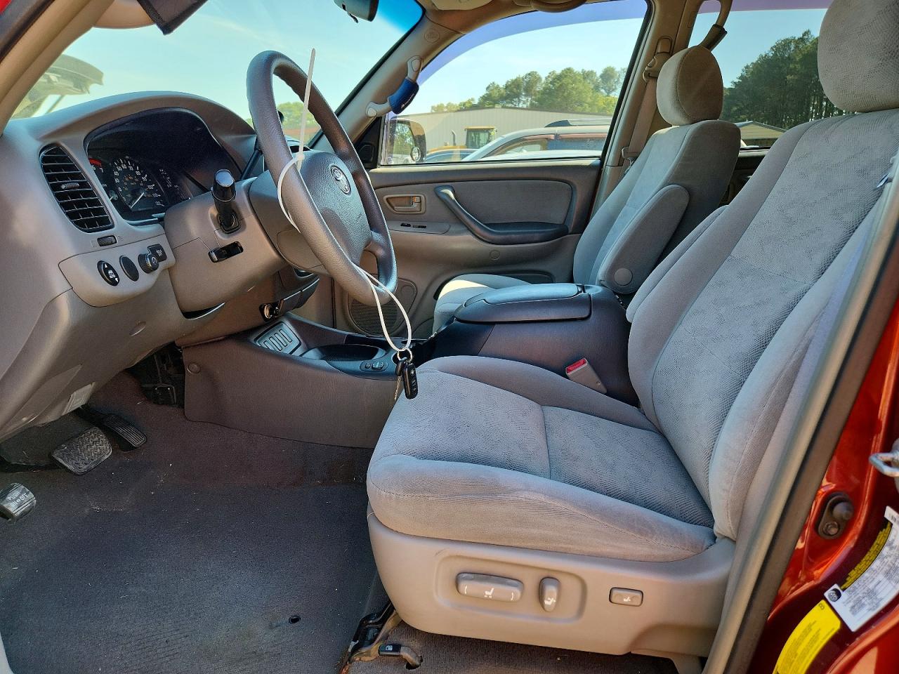Toyota Sequoia Sr5