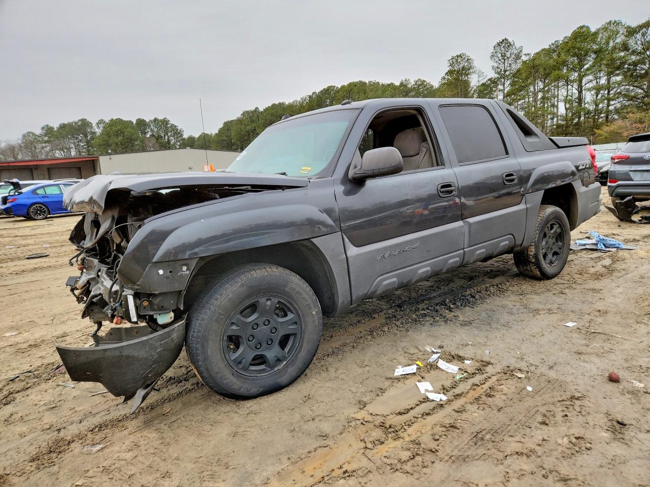 Salvage Chevrolet Avalanche Image