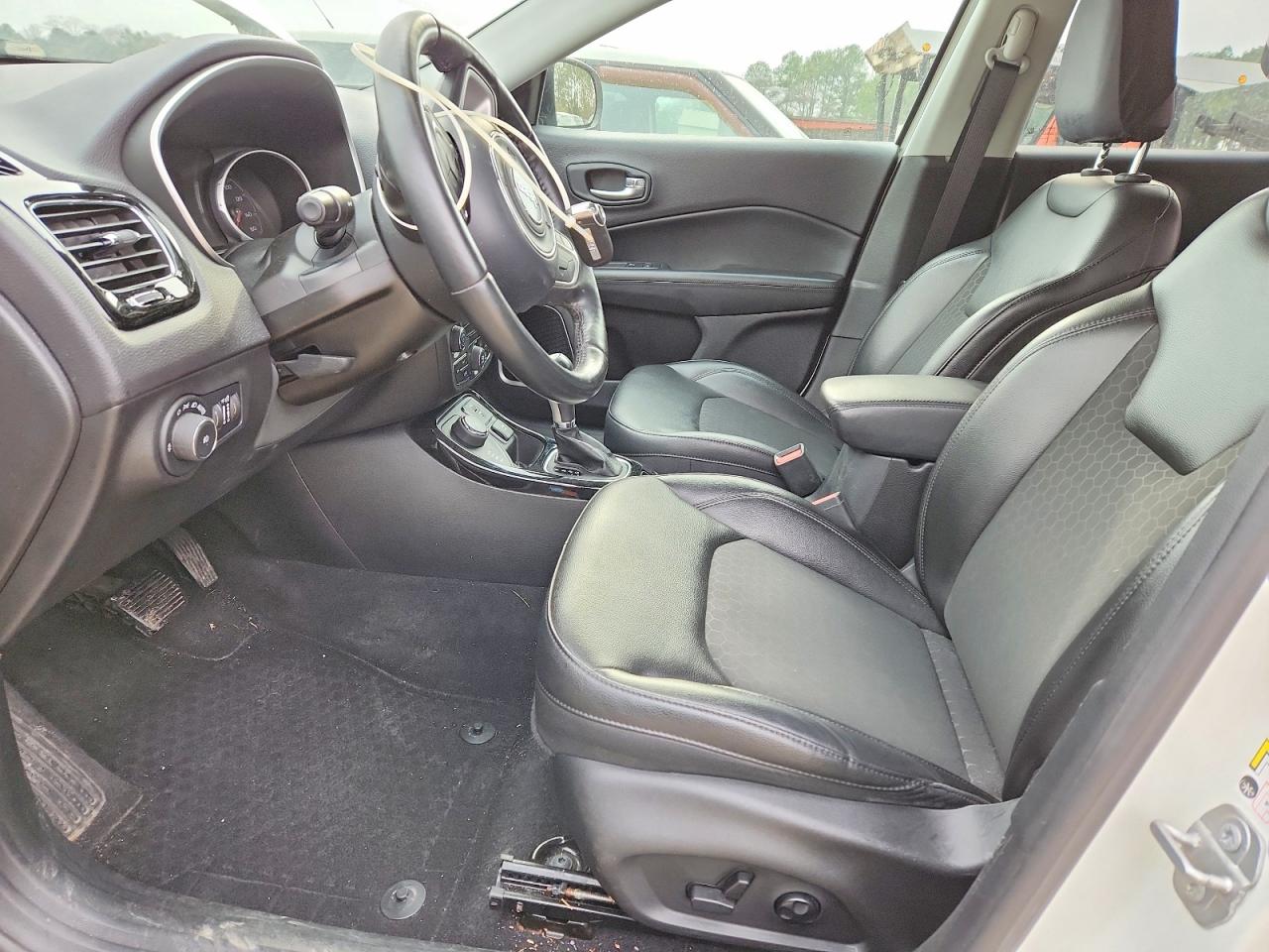 Jeep Compass Latitude