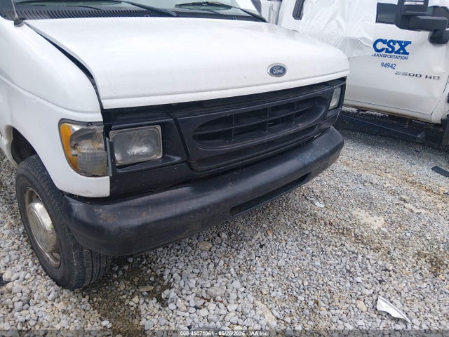 Ford E-250 Commercial