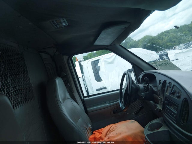 Ford E-250 Commercial