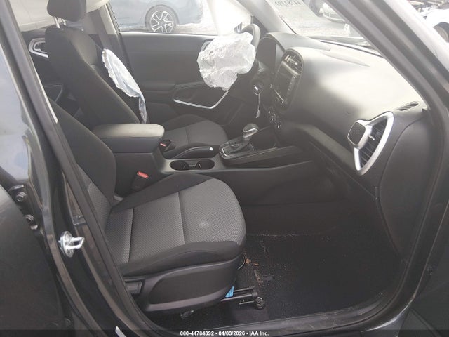 Kia Soul Lx