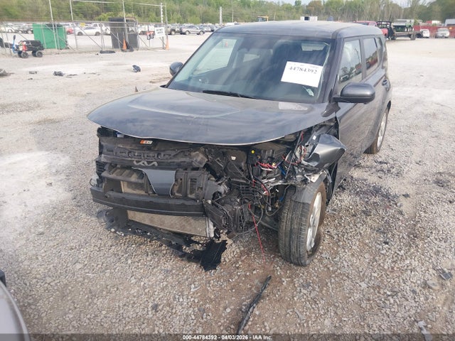 Kia Soul Lx