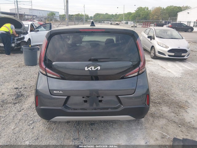 Kia Soul Lx