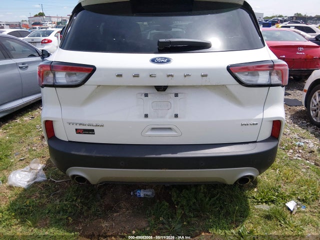 Ford Escape Titanium