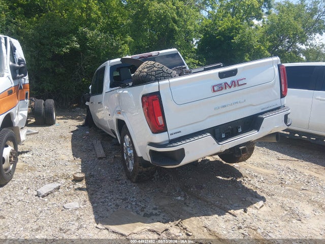 General Motors Sierra 3500HD 4wd  Standard Bed Denali