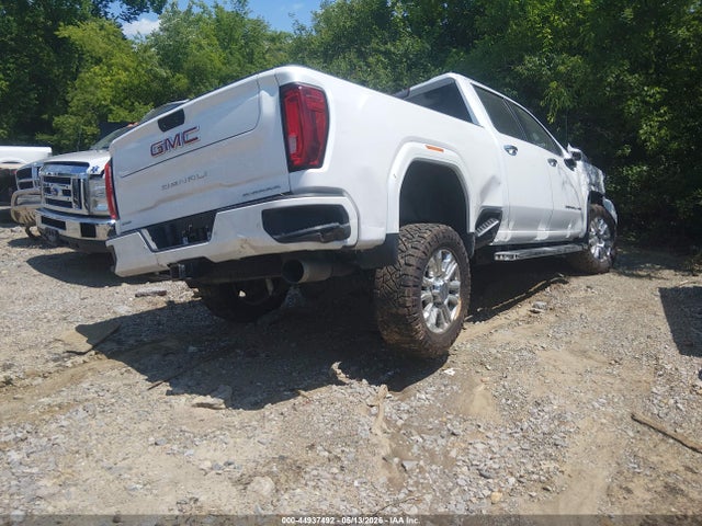 General Motors Sierra 3500HD 4wd  Standard Bed Denali