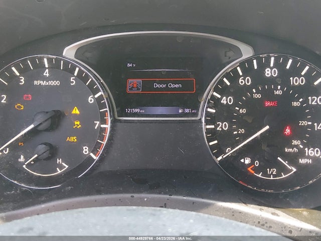 Nissan Pathfinder S