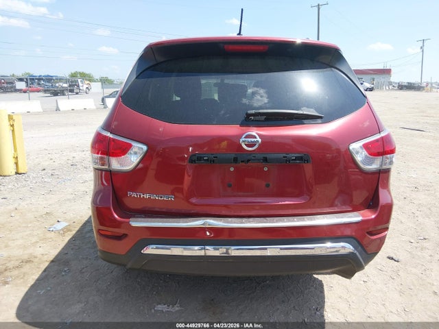 Nissan Pathfinder S