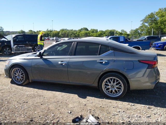 Nissan Altima S Fwd