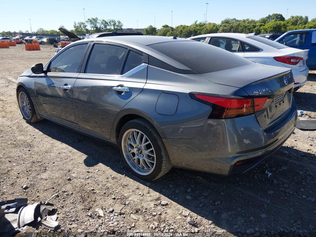 Nissan Altima S Fwd
