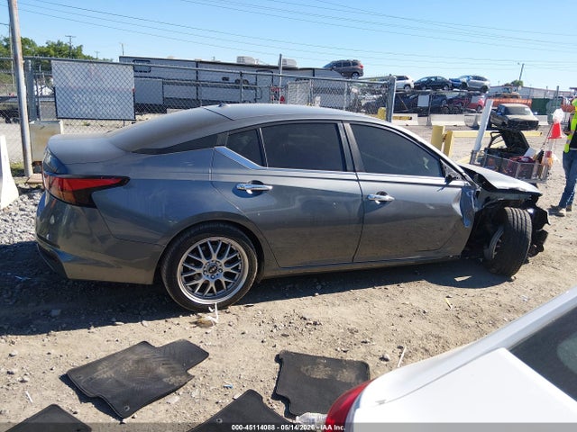 Nissan Altima S Fwd