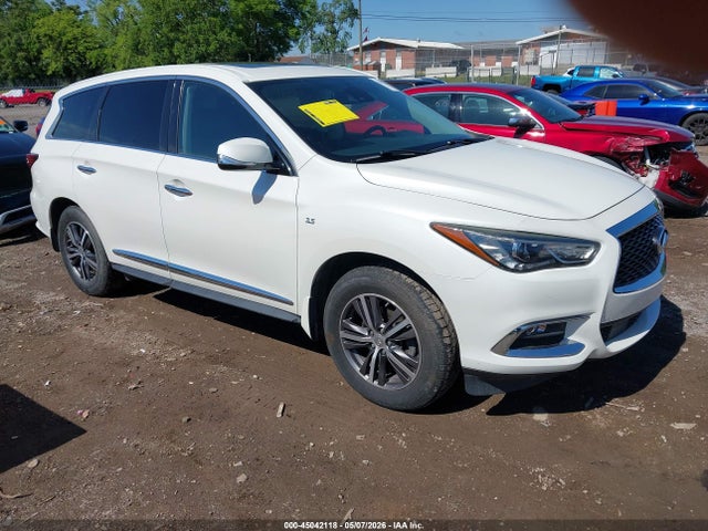 Salvage INFINITI Qx Image