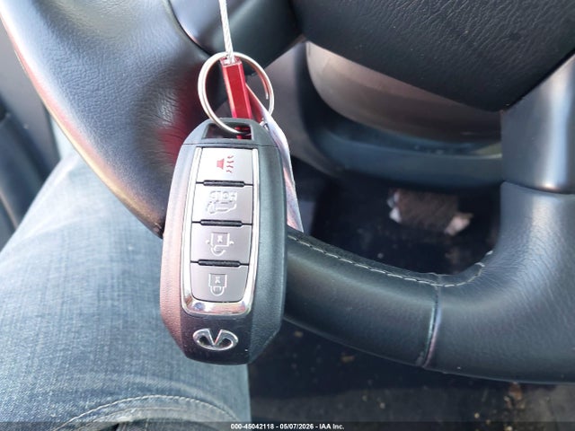 INFINITI Qx Pure