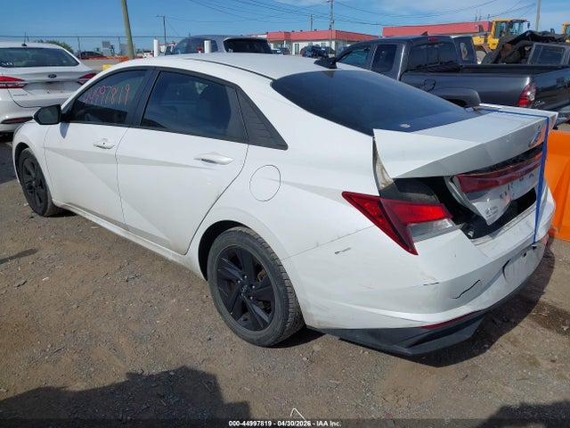 Hyundai ELANTRA Sel