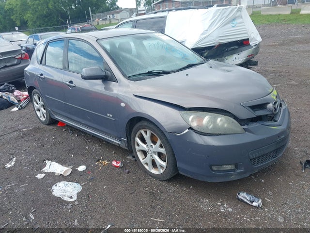 Salvage Mazda Mazda3 Image