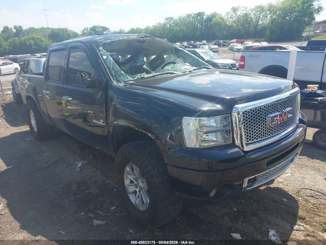 Salvage GMC Sierra 1500 Image