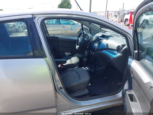 Chevrolet Spark 1lt Auto