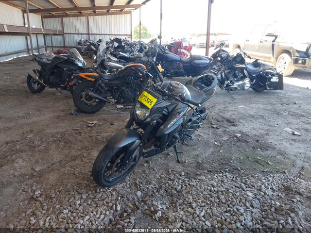 Suzuki Gsx-s750