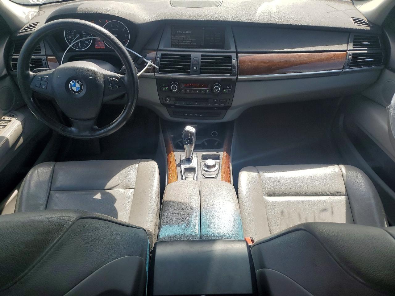 BMW X Series 4.8i