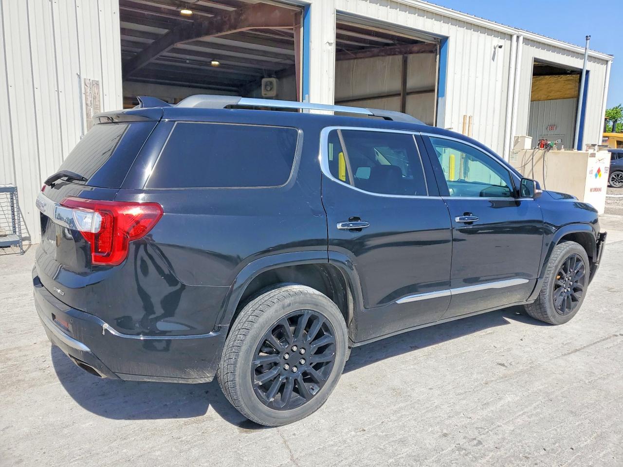 GMC Acadia Denali
