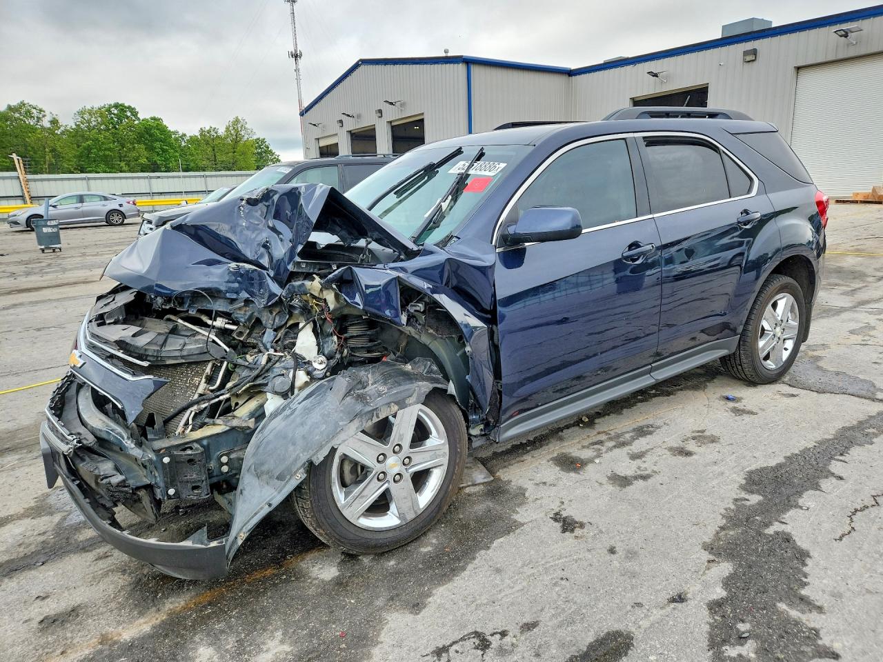 Salvage Chevrolet Equinox Image