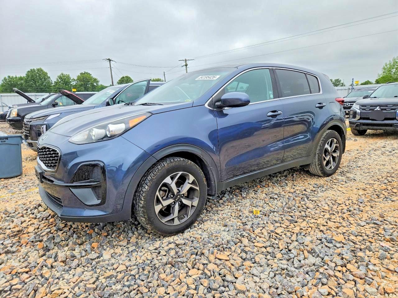 Salvage Kia Sportage Image