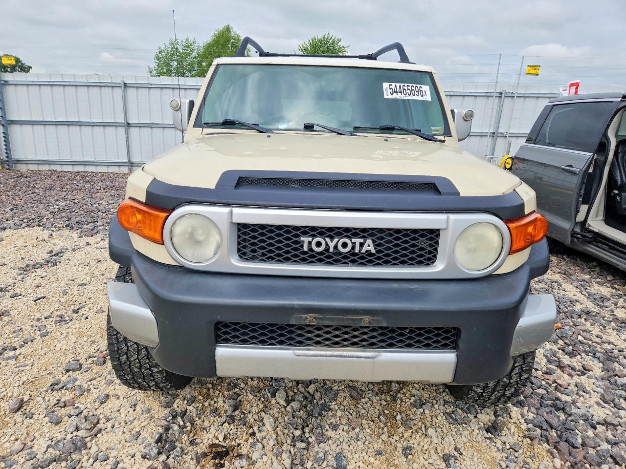 Toyota FJ Cruiser Base