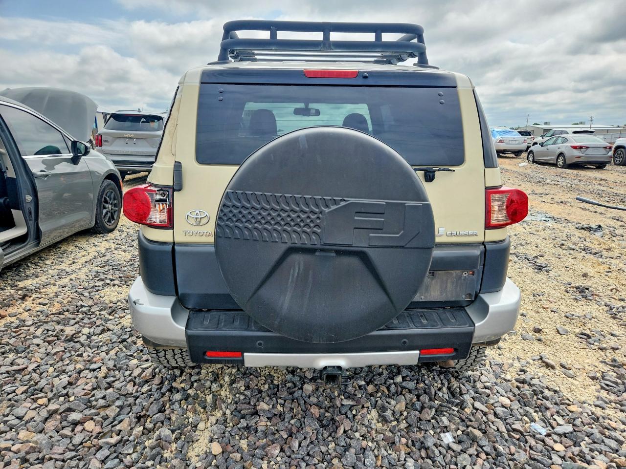 Toyota FJ Cruiser Base