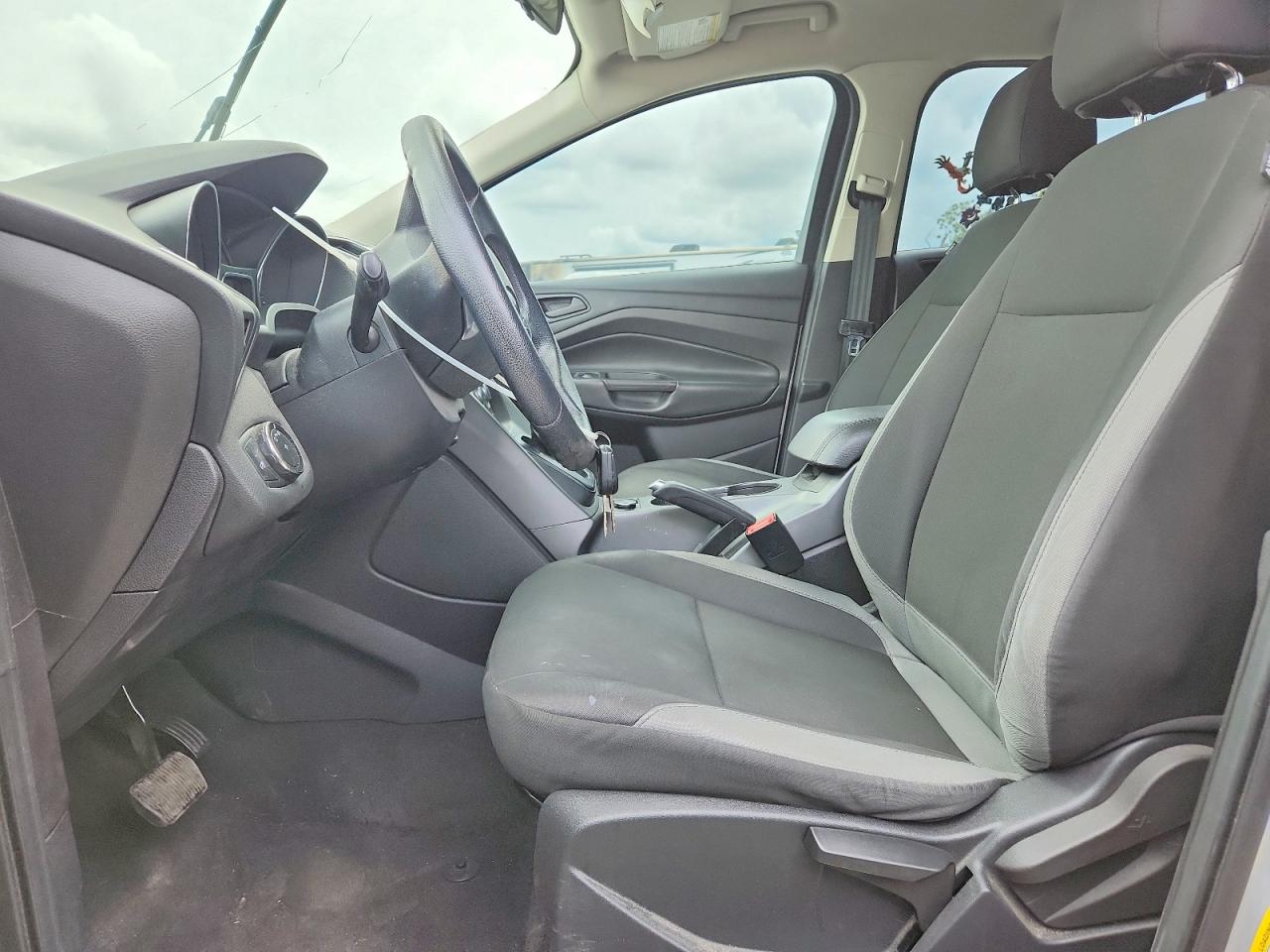 Ford Escape S