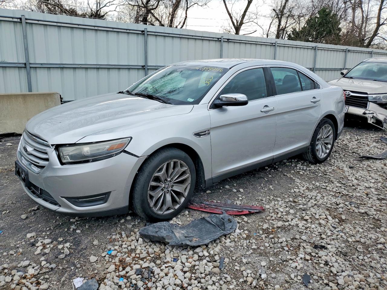 Salvage Ford Taurus Image