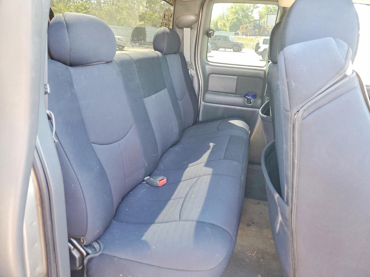 Chevrolet Silverado C1500
