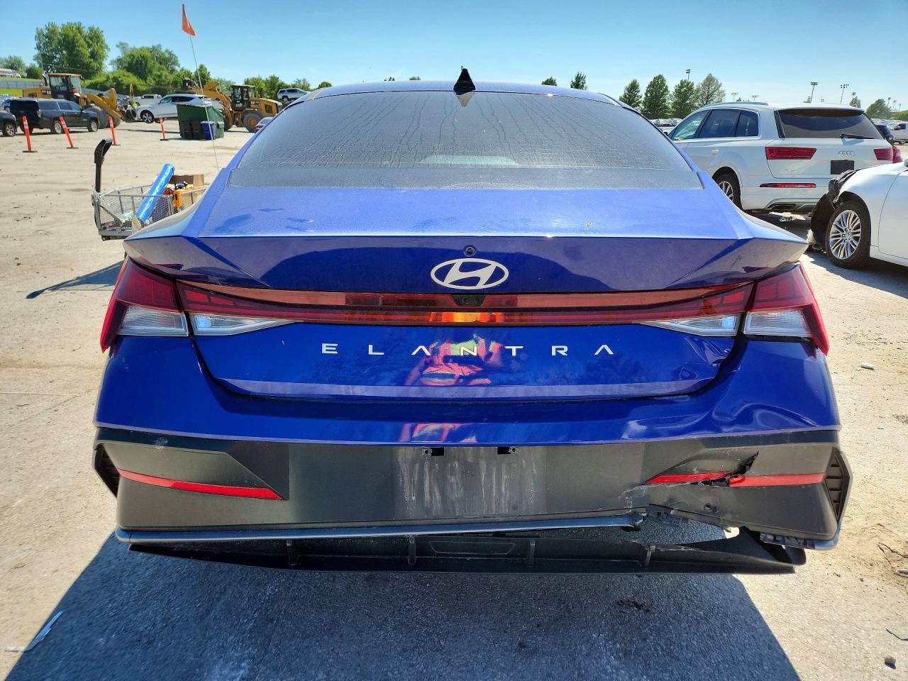 Hyundai ELANTRA Sel