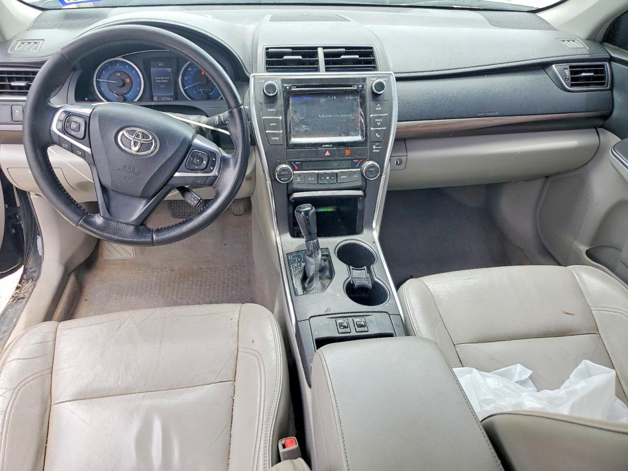 Toyota Camry Xle