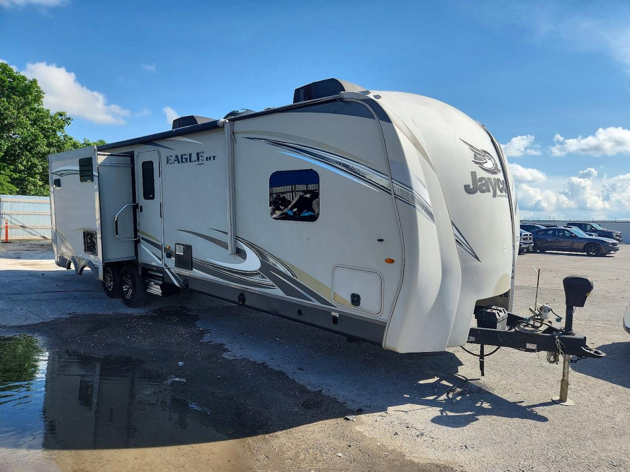 Salvage Jayco Eagle Image