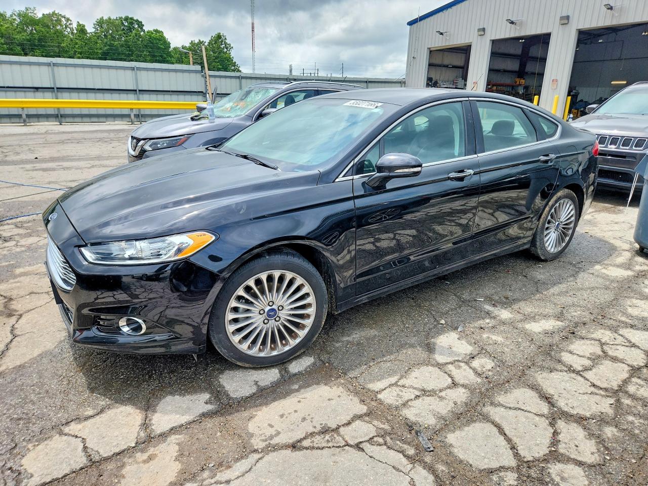 Salvage Ford Fusion Image