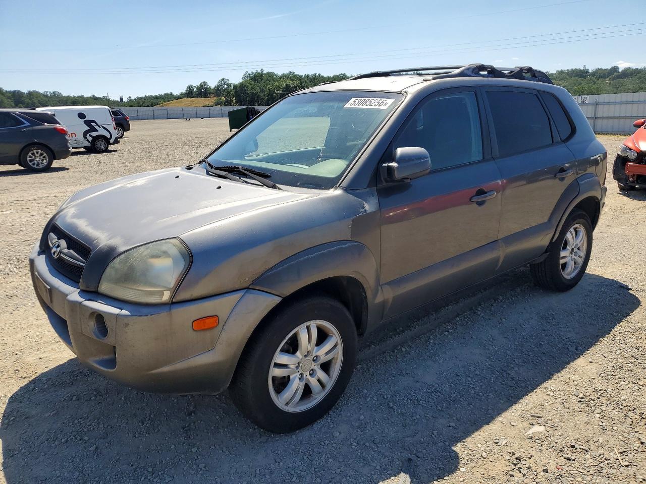Salvage Hyundai TUCSON Image