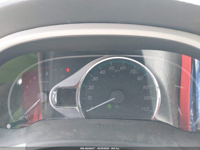 Toyota Sienna Limited V6 7 Passenger