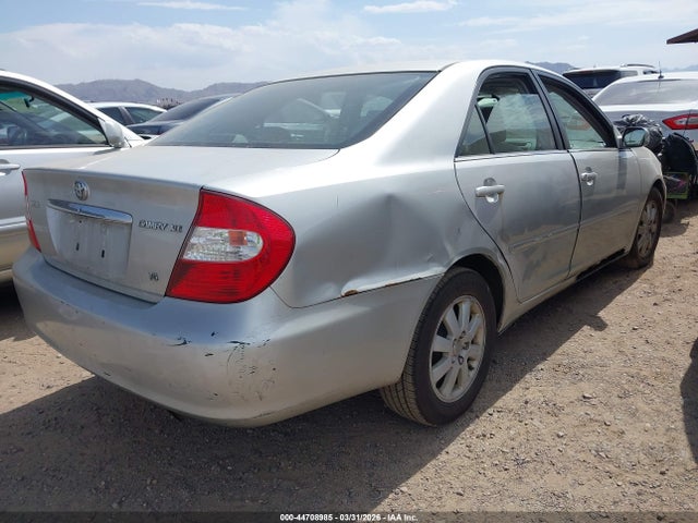 Toyota Camry Xle V6