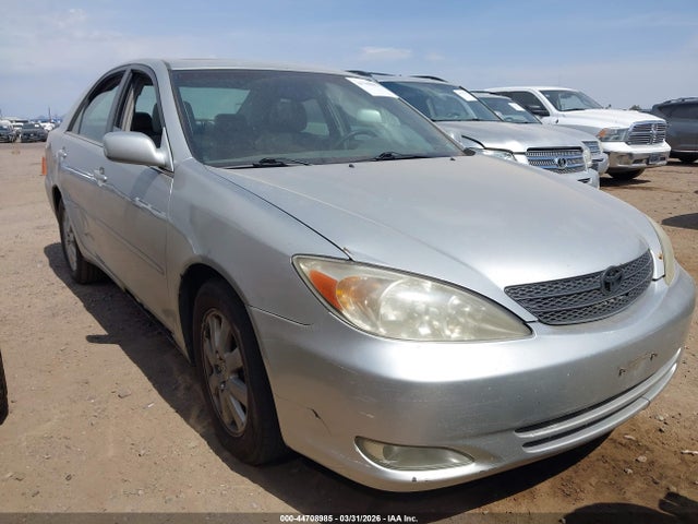 Salvage Toyota Camry Image