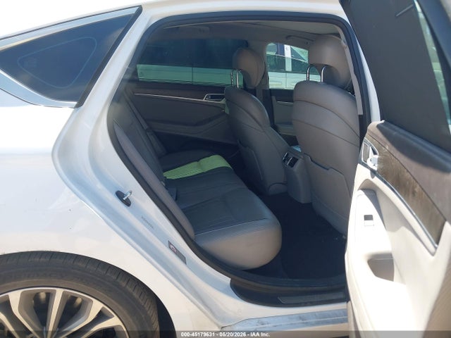 Hyundai Genesis 3.8