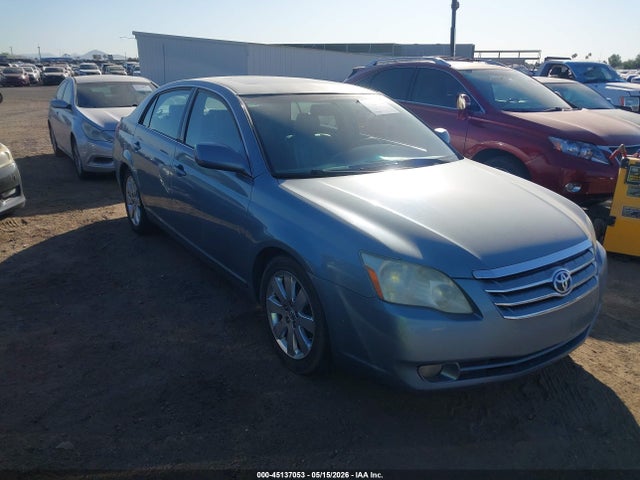 Salvage Toyota Avalon Image