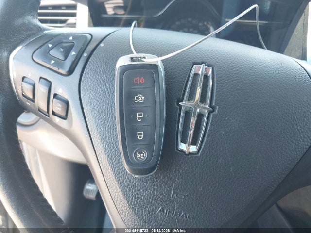 Lincoln MKS
