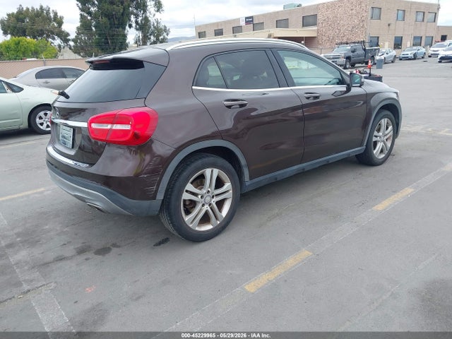 Mercedes-Benz GLA