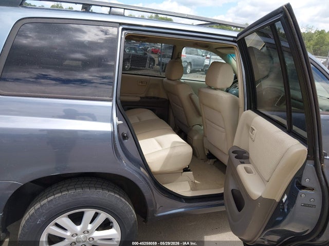 Toyota Highlander V6